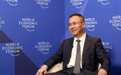 从中国方案到世界模型：君智新一代战略亮相夏季达沃斯